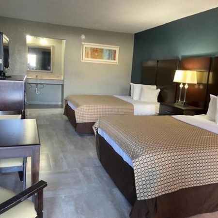 Guest Inn Лейк Сити Екстериор снимка